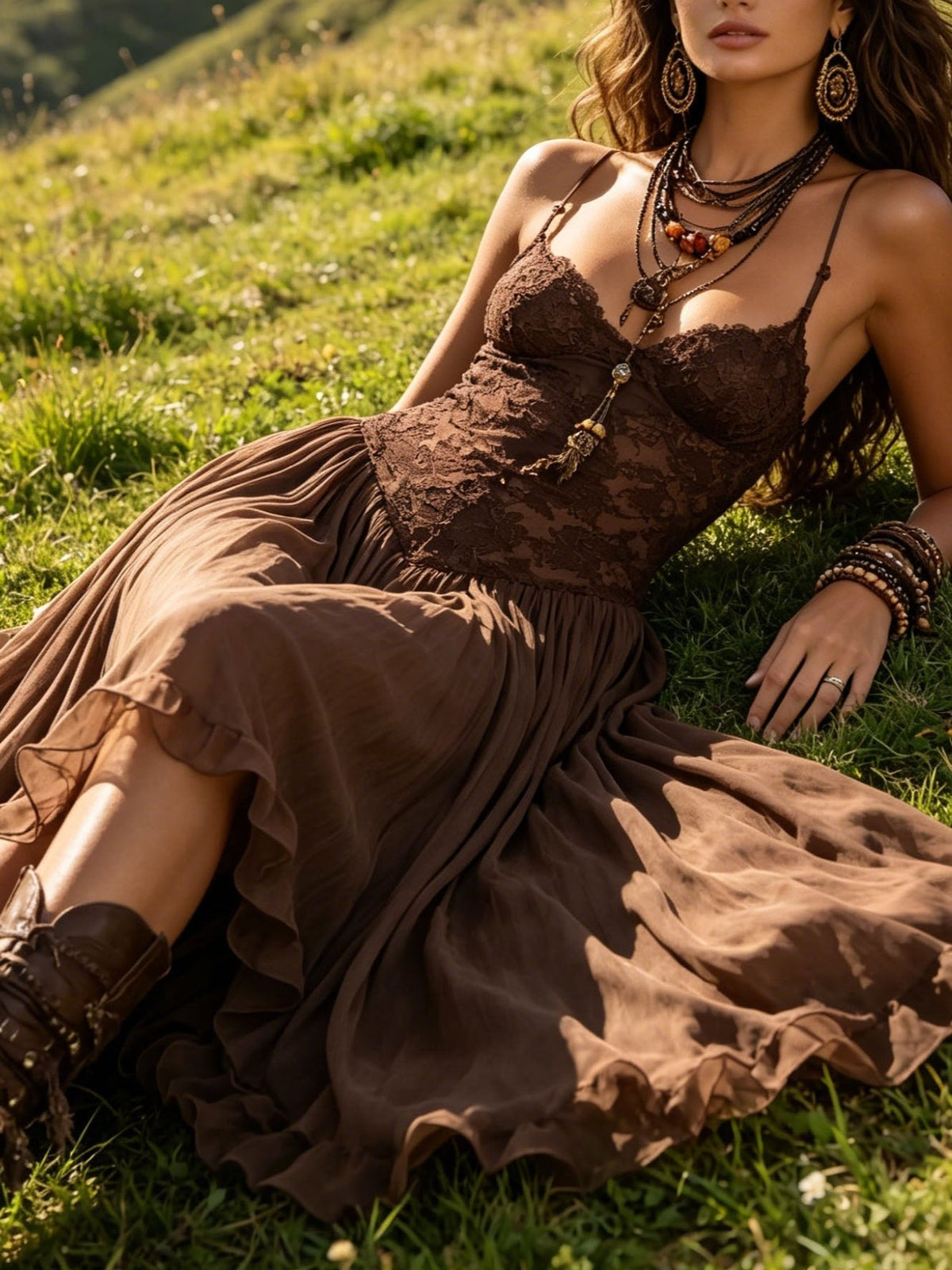 Natalia - Vestido Maxi de Chiffon con Paneles de Encaje Marrón Oscuro para Mujer