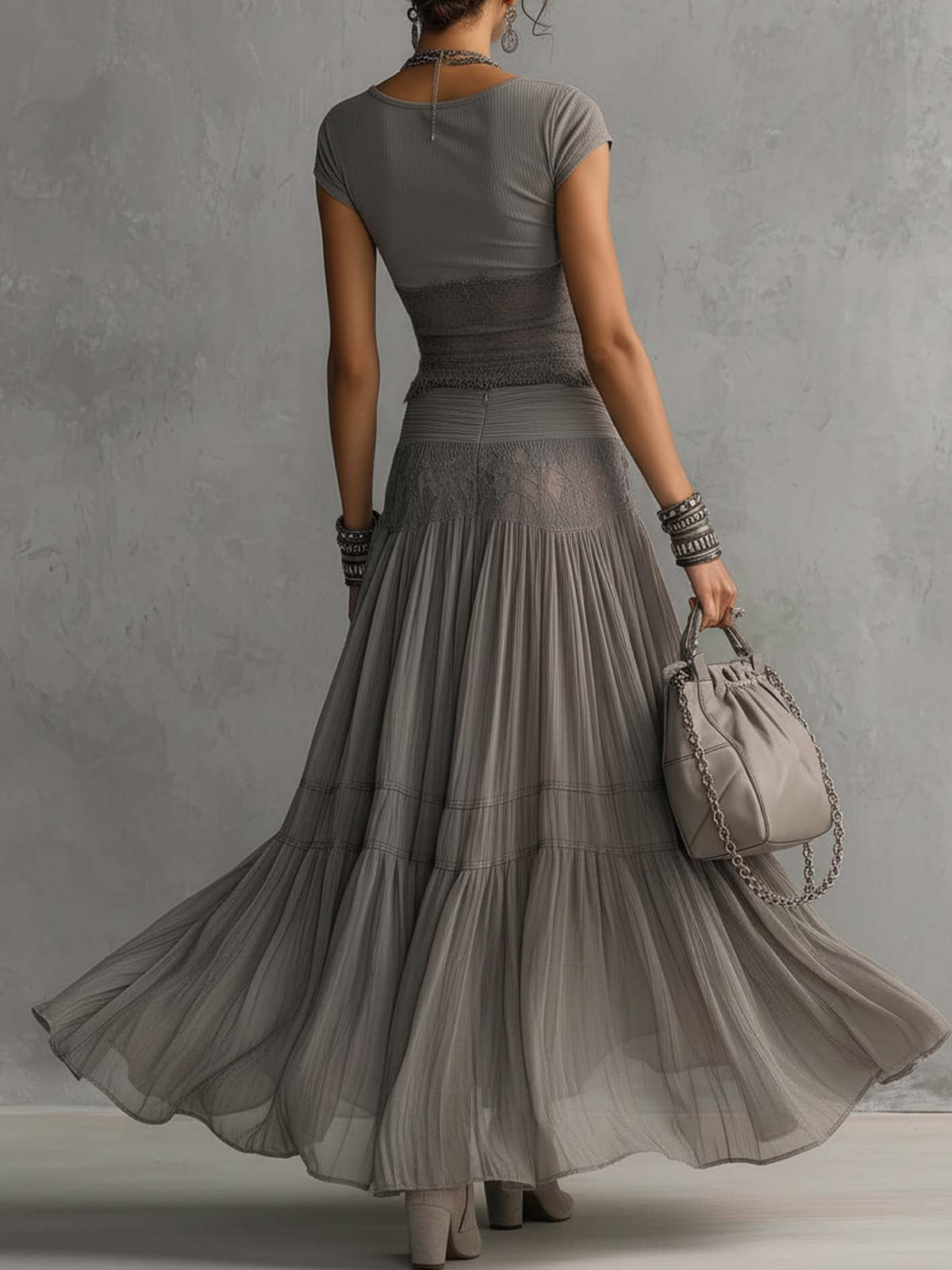 Luisa - Conjunto de Top de Encaje y Falda Maxi Plisada