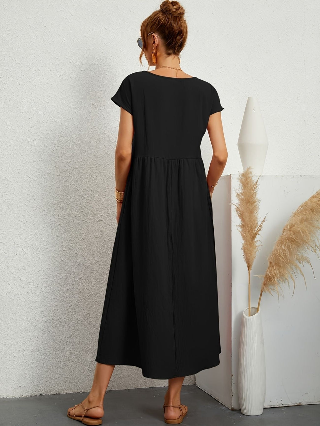 Greta | Elegante vestido de cuello redondo para Mujer
