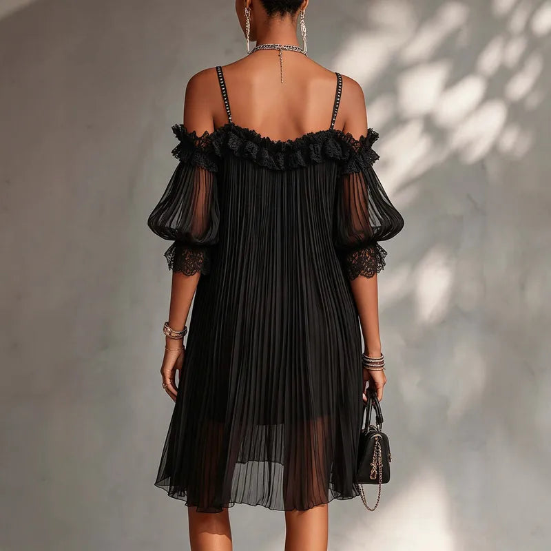 Vittoria | Minivestido negro de gasa con tirantes que dejan los hombros al descubierto y ribete de encaje para Mujer