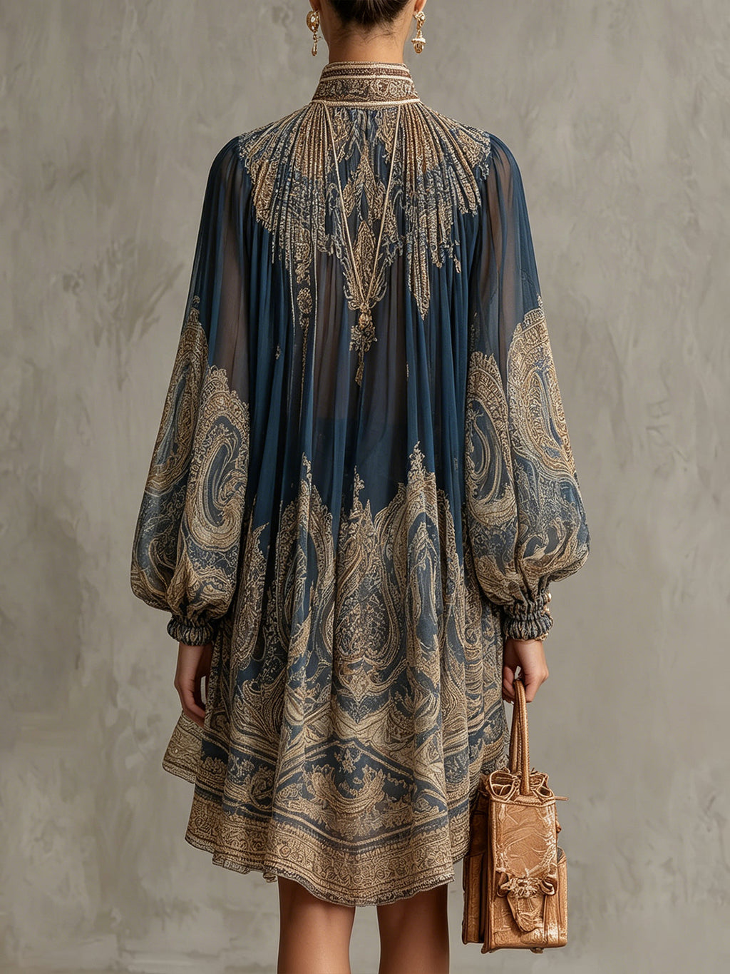 Marianna | Mini vestido de chiffon azul marino con estampado barroco dorado para Mujer